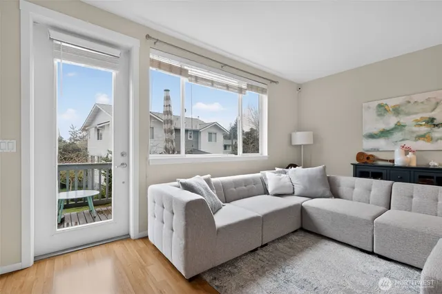 $920,000 | 10901 124th Avenue Northeast, Unit 24, Kirkland, WA 98033