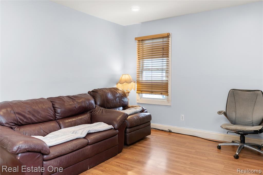 26170 Wick Road Taylor, MI 48180 - Photo 6 of 16