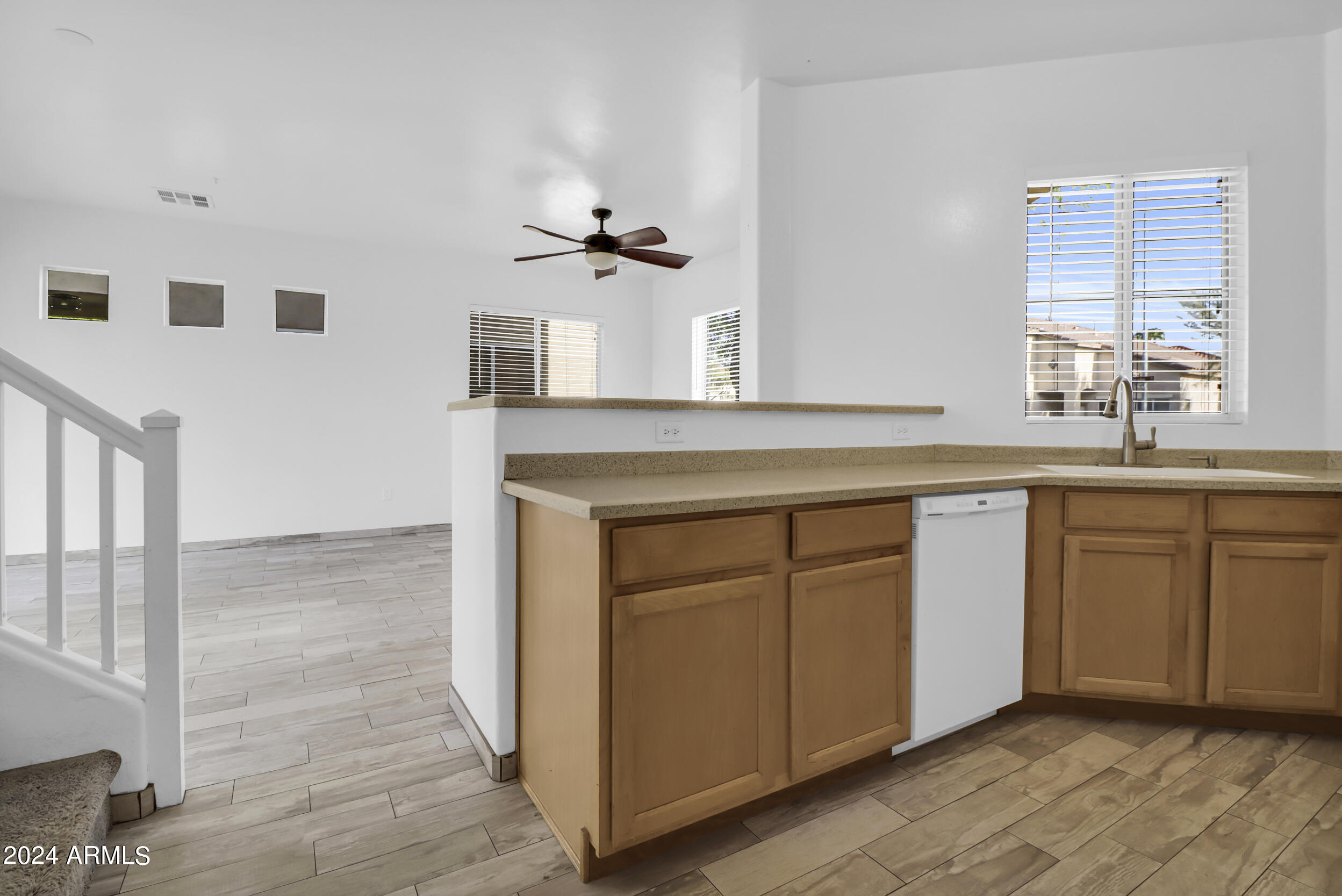 618 East El Prado Road Chandler, AZ 85225 - Photo 11 of 39 Kitchen