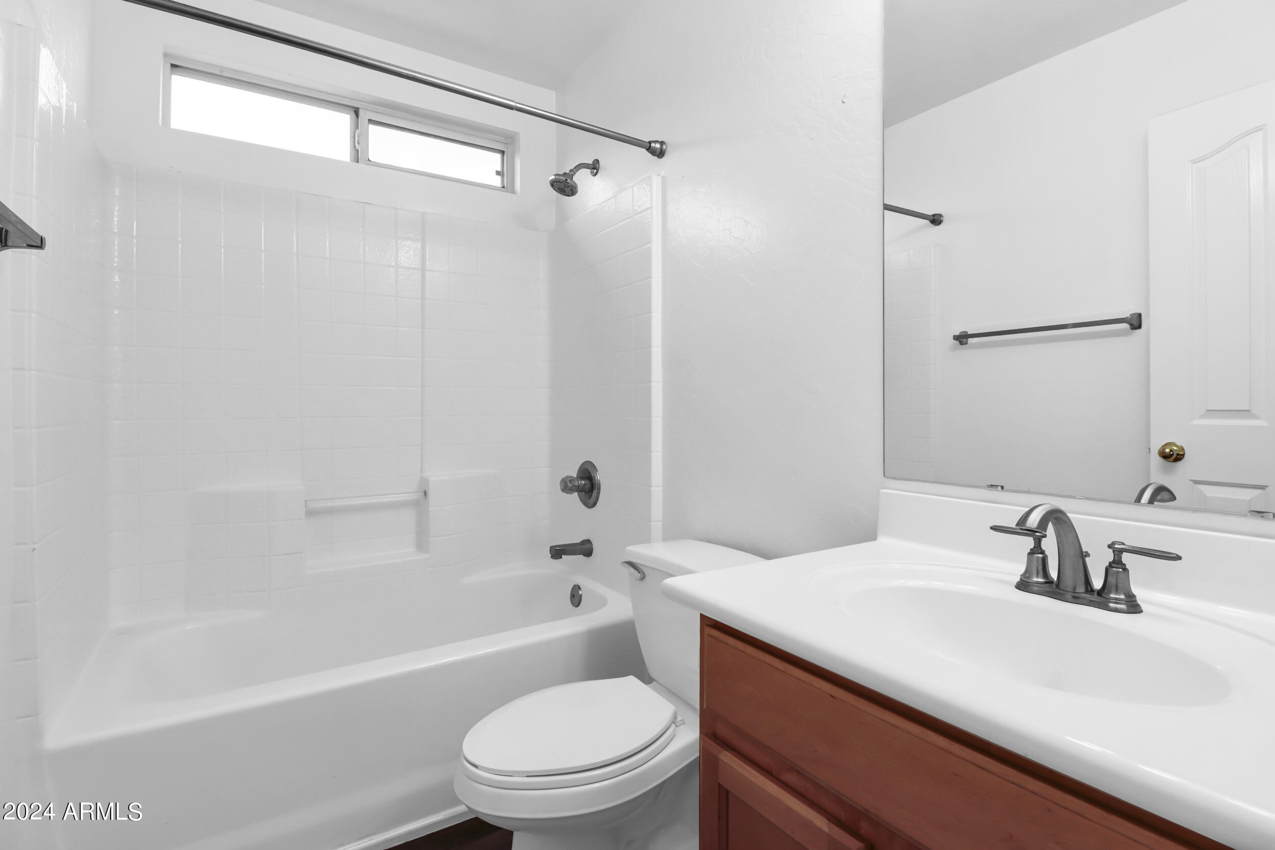 618 East El Prado Road Chandler, AZ 85225 - Photo 20 of 39 Second Bath