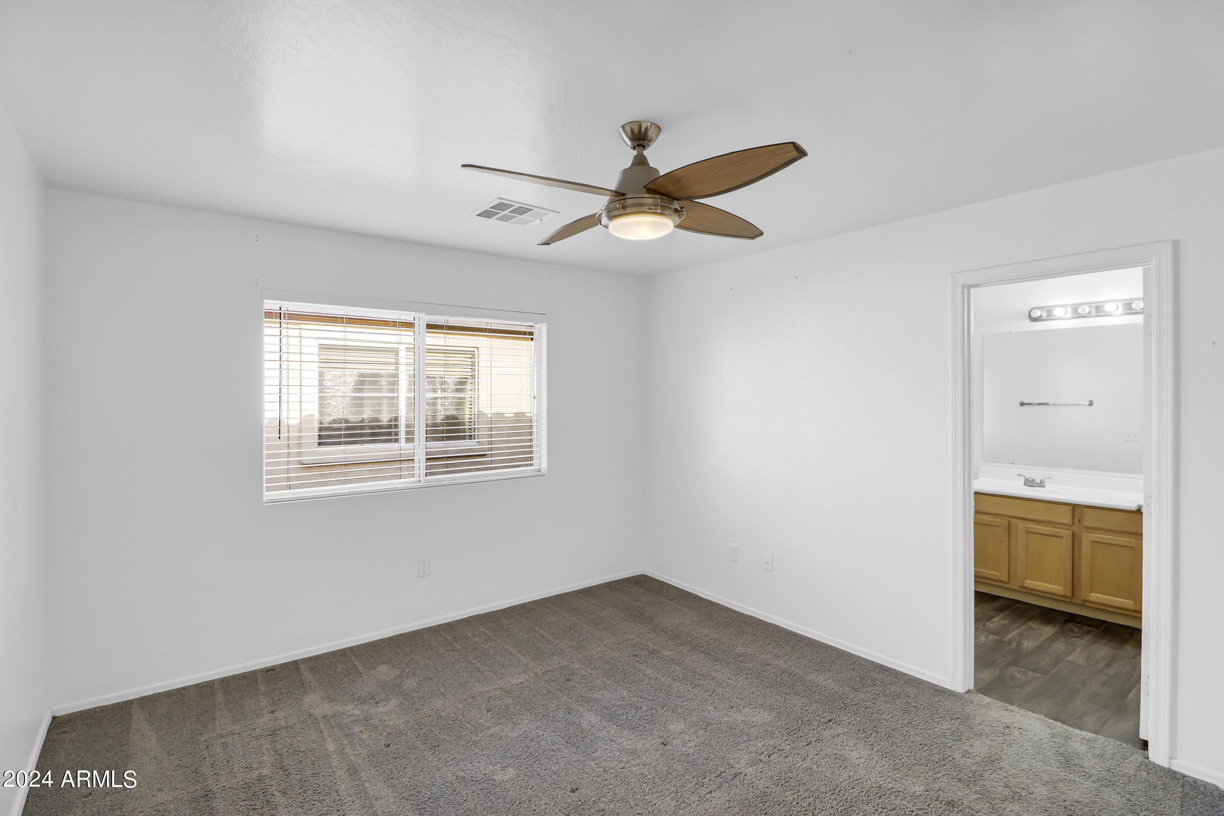 618 East El Prado Road Chandler, AZ 85225 - Photo 22 of 39 Primary Bedroom