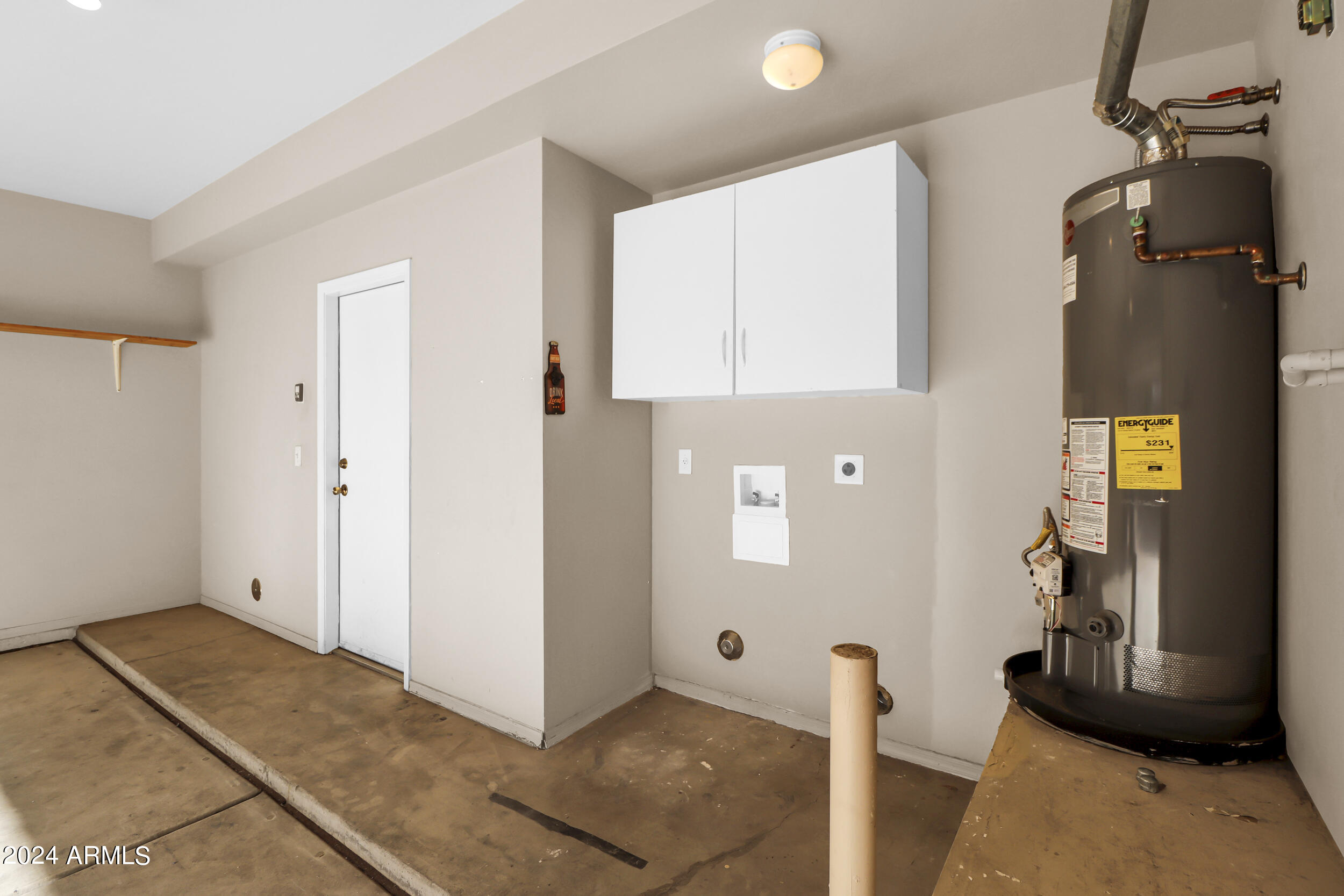 618 East El Prado Road Chandler, AZ 85225 - Photo 28 of 39 Garage