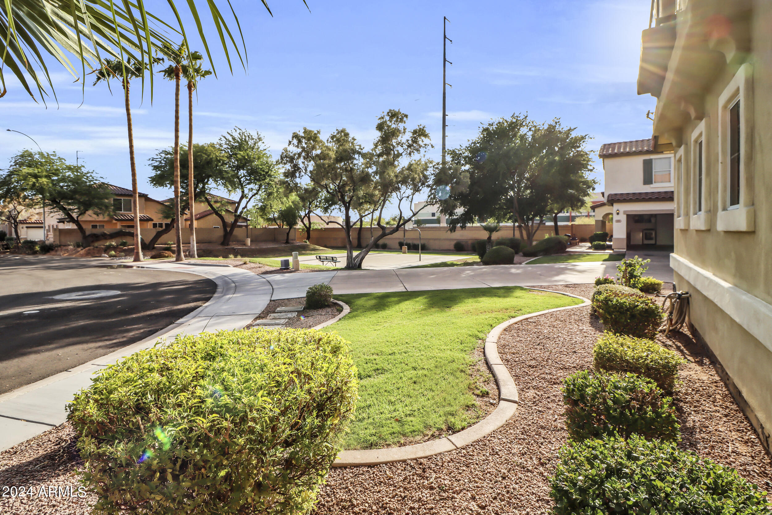 618 East El Prado Road Chandler, AZ 85225 - Photo 30 of 39 Front yard