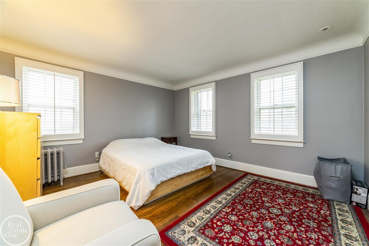 69 Moran Road Grosse Pointe Farms, MI 48236 - Photo 23 of 44