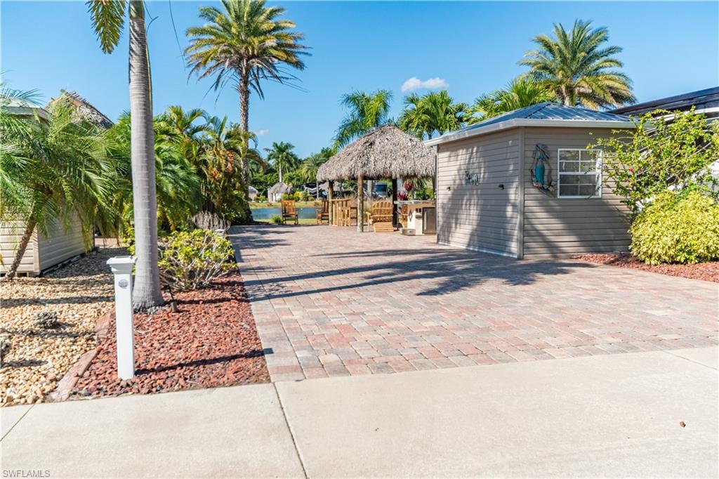 5216 Pineland Daisy Trail Fort Myers, FL 33905 - Photo 2 of 16