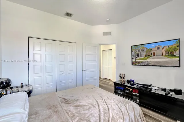 $875,000 | 650 Northeast 191st Terrace, Miami, FL 33179