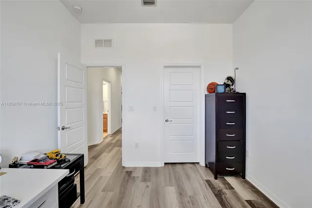 $875,000 | 650 Northeast 191st Terrace, Miami, FL 33179