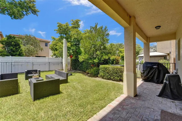 $875,000 | 650 Northeast 191st Terrace, Miami, FL 33179