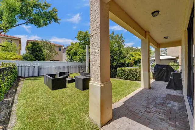 $875,000 | 650 Northeast 191st Terrace, Miami, FL 33179