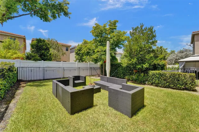 $875,000 | 650 Northeast 191st Terrace, Miami, FL 33179