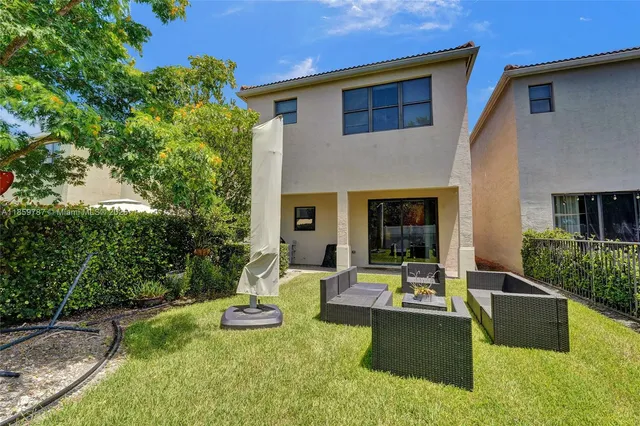 $875,000 | 650 Northeast 191st Terrace, Miami, FL 33179