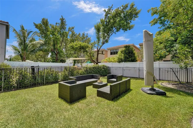 $875,000 | 650 Northeast 191st Terrace, Miami, FL 33179