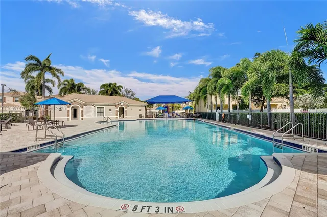 $875,000 | 650 Northeast 191st Terrace, Miami, FL 33179