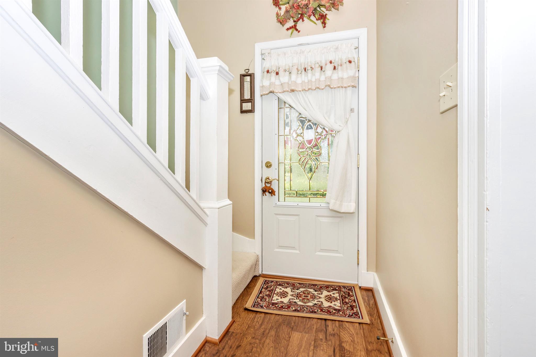 2827 Bird View Road Finksburg, MD 21048 - Photo 2 of 67 Entrance foyer