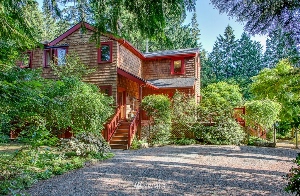 6800 Northeast Ralston Road Bainbridge Island, WA 98110 - Photo 1 of 23 Gallery Image 1