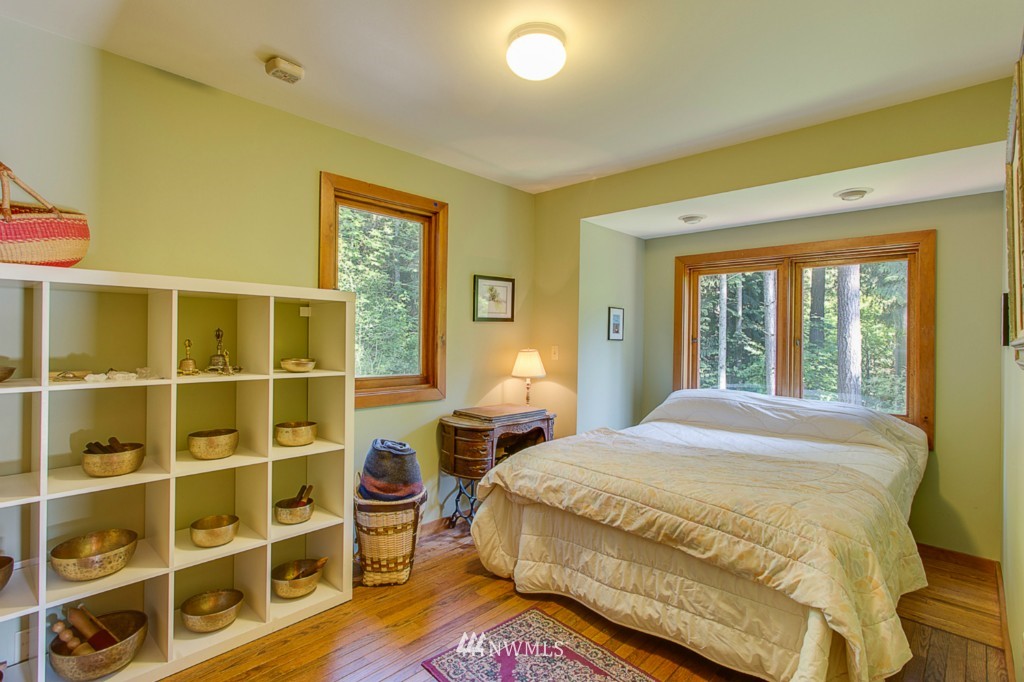 6800 Northeast Ralston Road Bainbridge Island, WA 98110 - Photo 16 of 23 Gallery Image 16