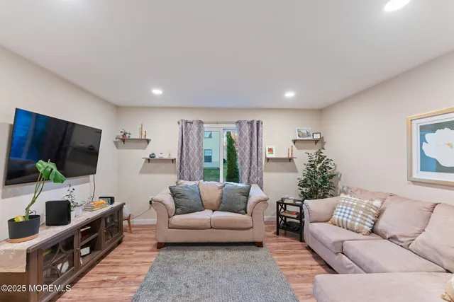 $289,000 | 1403 Violet Lane, Jackson, NJ 08527