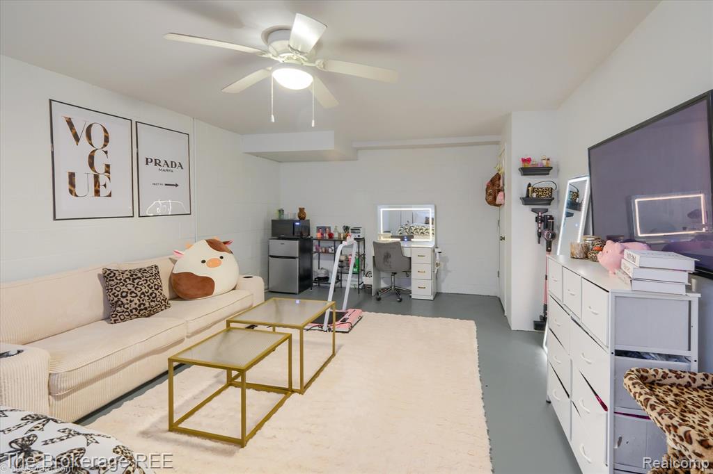 8247 Center Road Mount Morris, MI 48458 - Photo 42 of 46