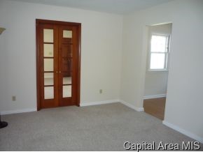 3052 South 2nd Street Springfield, IL 62703 - Photo 4 of 11
