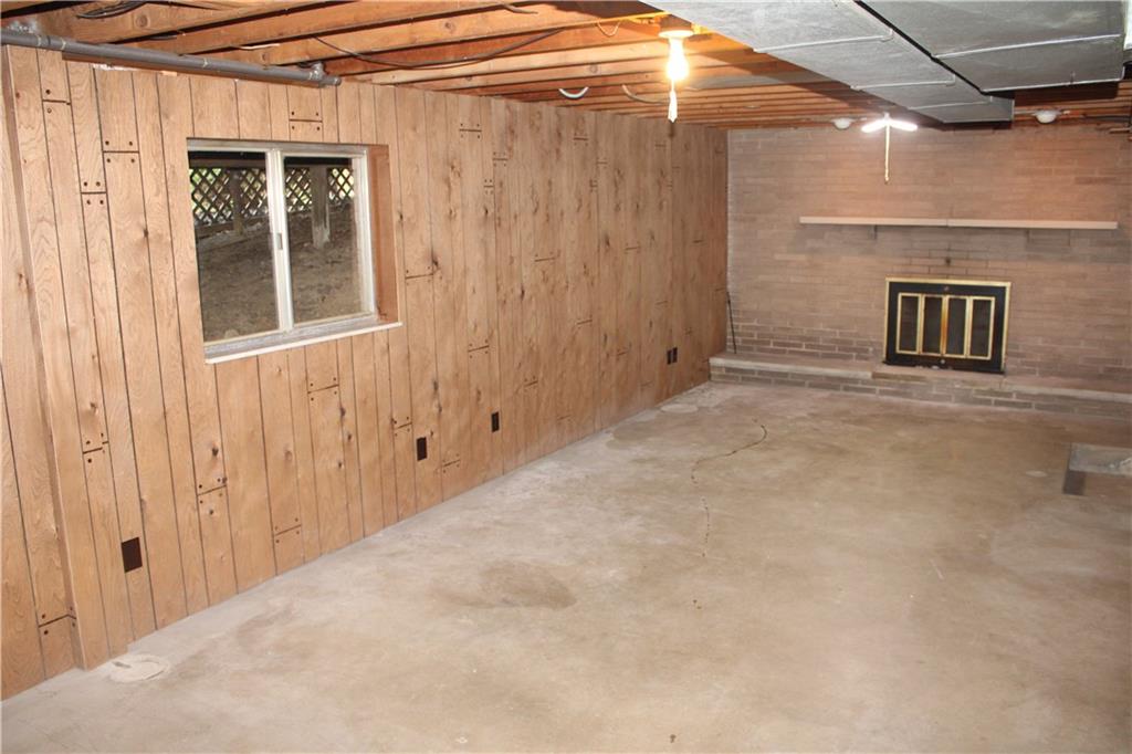 116 Wise Road Butler, PA 16002 - Photo 24 of 41