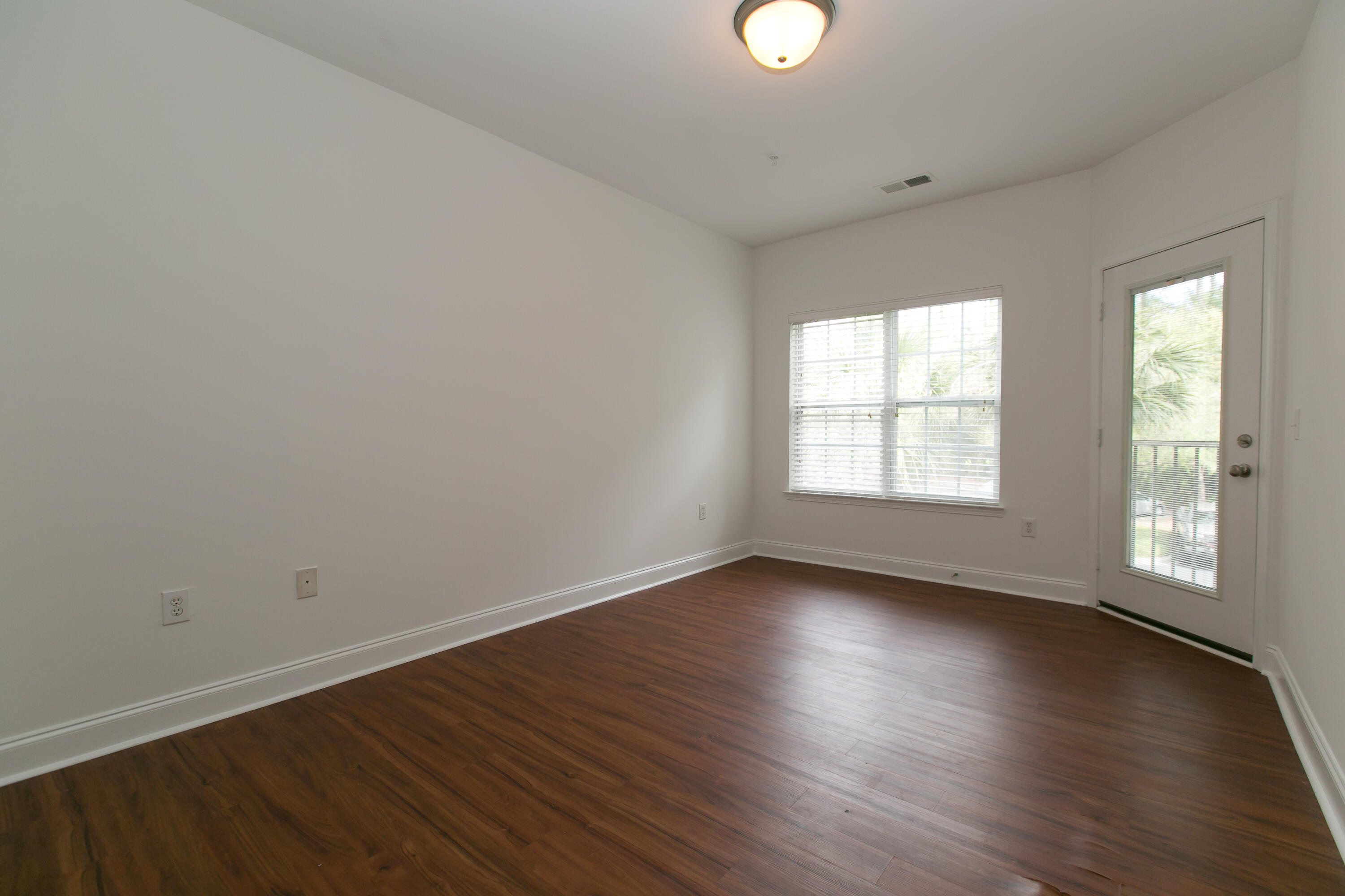 1909 Basildon Road Mount Pleasant, SC 29466 - Photo 2 of 36 9Z8A9090