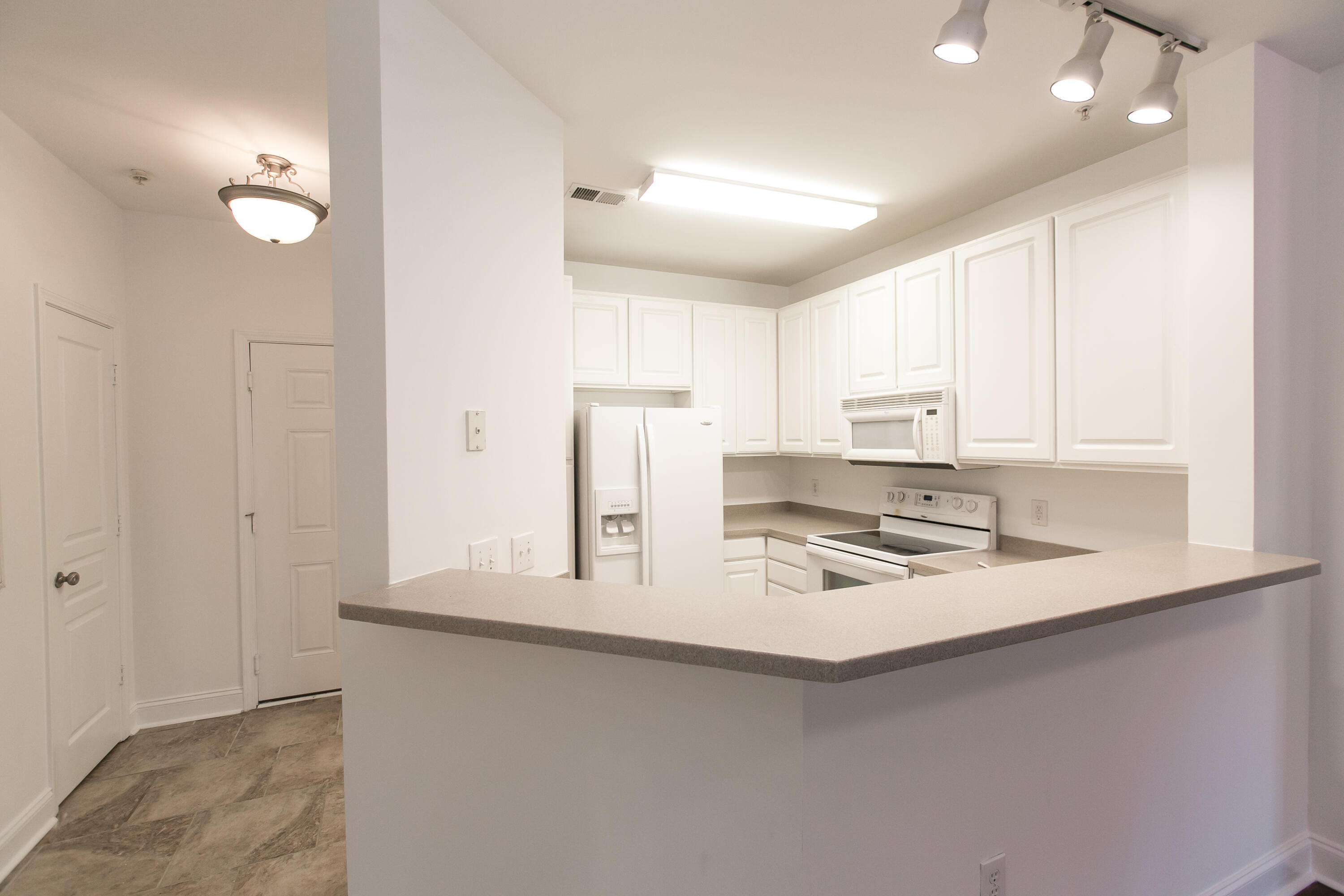 1909 Basildon Road Mount Pleasant, SC 29466 - Photo 10 of 36 9Z8A9143