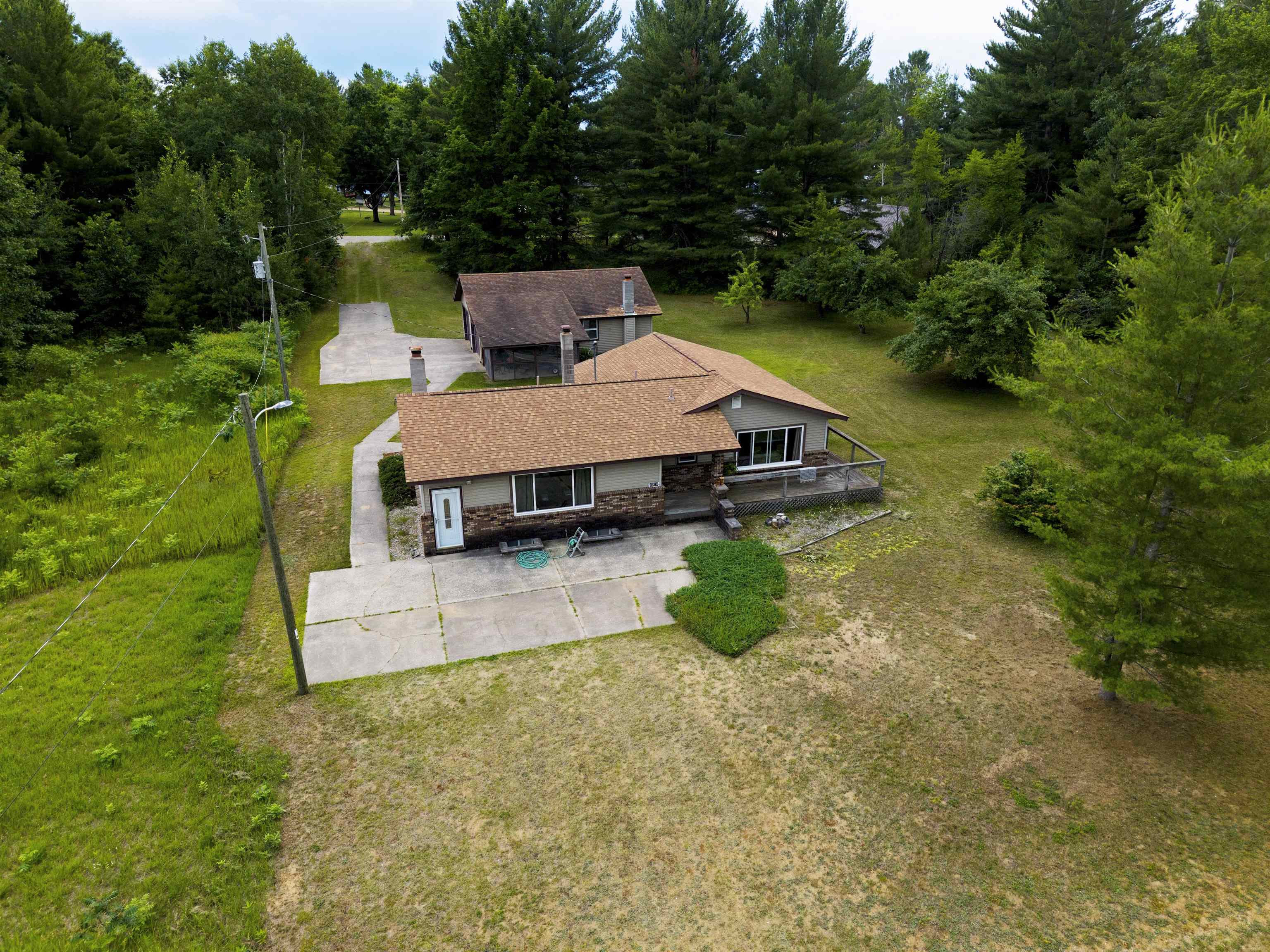 4910 Deerfield Road Kalkaska, MI 49646 - Photo 4 of 55 1936679-074769d2-8c7c-430c-9022-f21c9ab64d6f.JPG