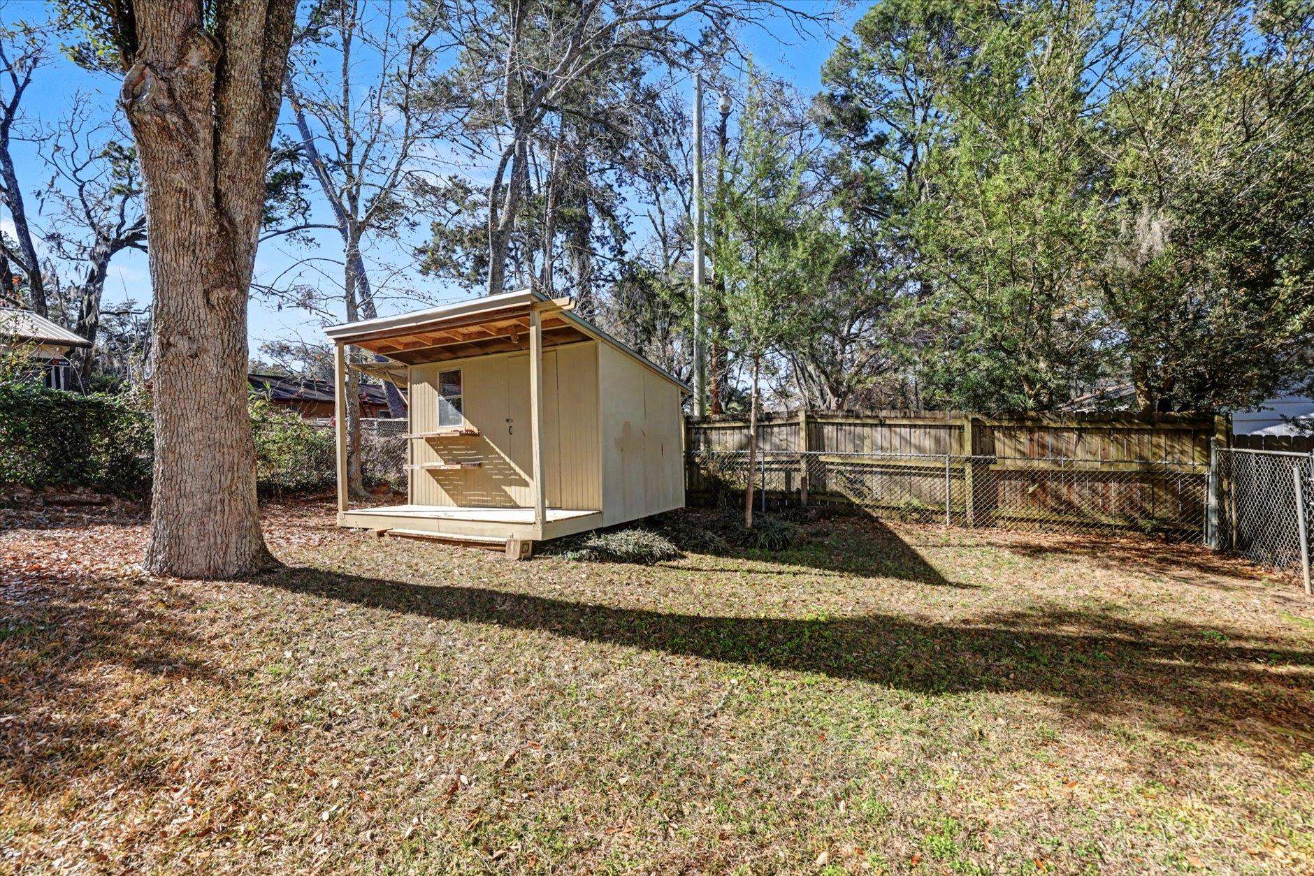 2618 Mayfair Road Tallahassee, FL 32303 - Photo 5 of 36