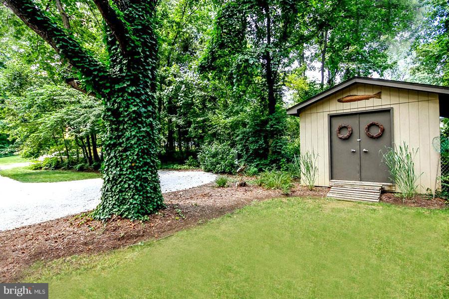 3055 Rundelac Road Annapolis, MD 21403 - Photo 22 of 30 Quaint Detached Storage Shed
