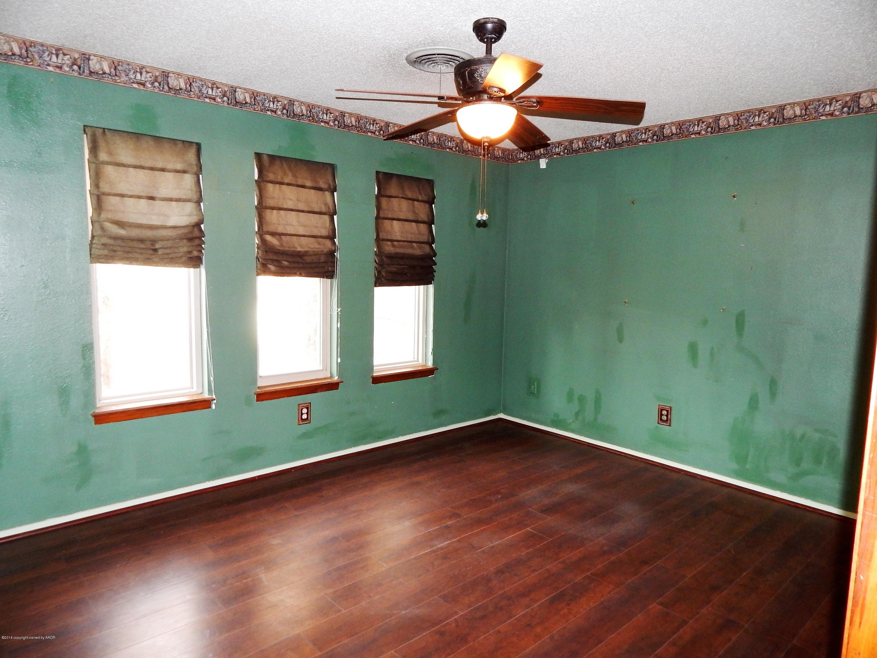 2217 Gresham Drive Amarillo, TX 79110 - Photo 14 of 32 BEDROOM 2