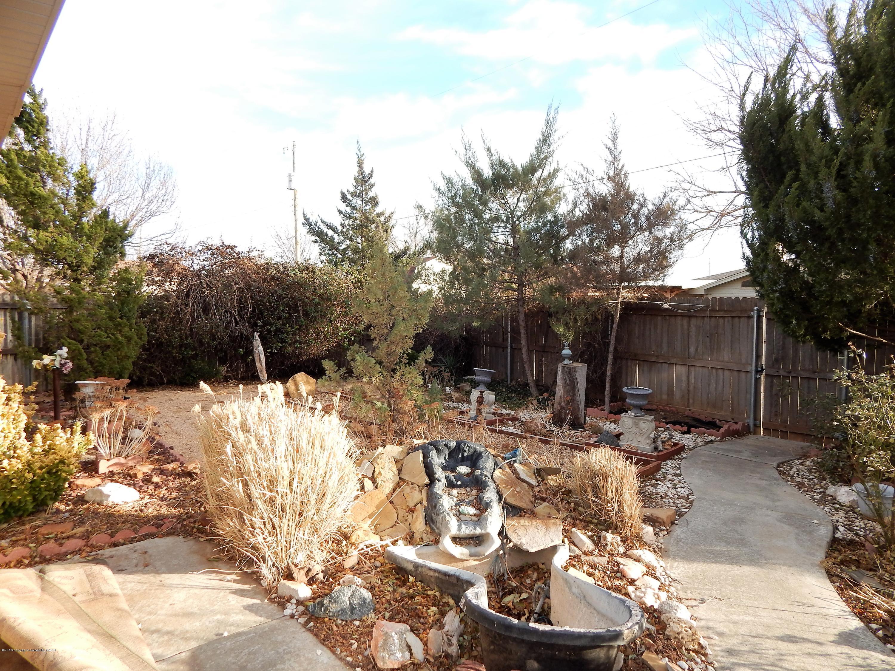 2217 Gresham Drive Amarillo, TX 79110 - Photo 29 of 32 BACKYARD
