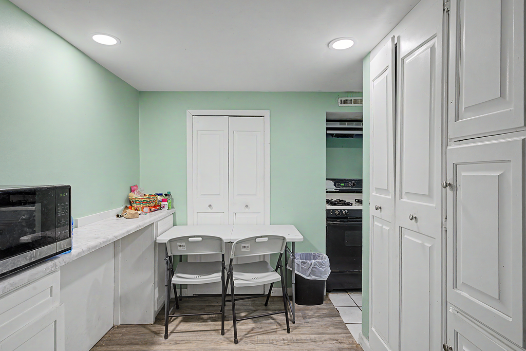 4034 Cleveland Street Northeast Minneapolis, MN 55421 - Photo 22 of 36