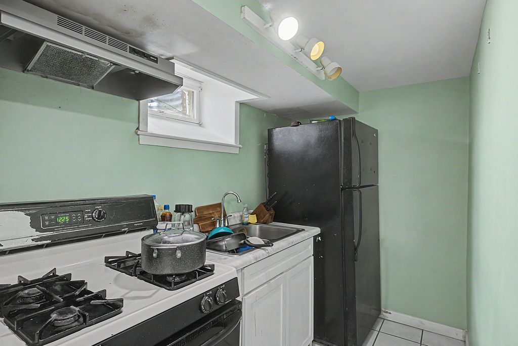 4034 Cleveland Street Northeast Minneapolis, MN 55421 - Photo 23 of 36