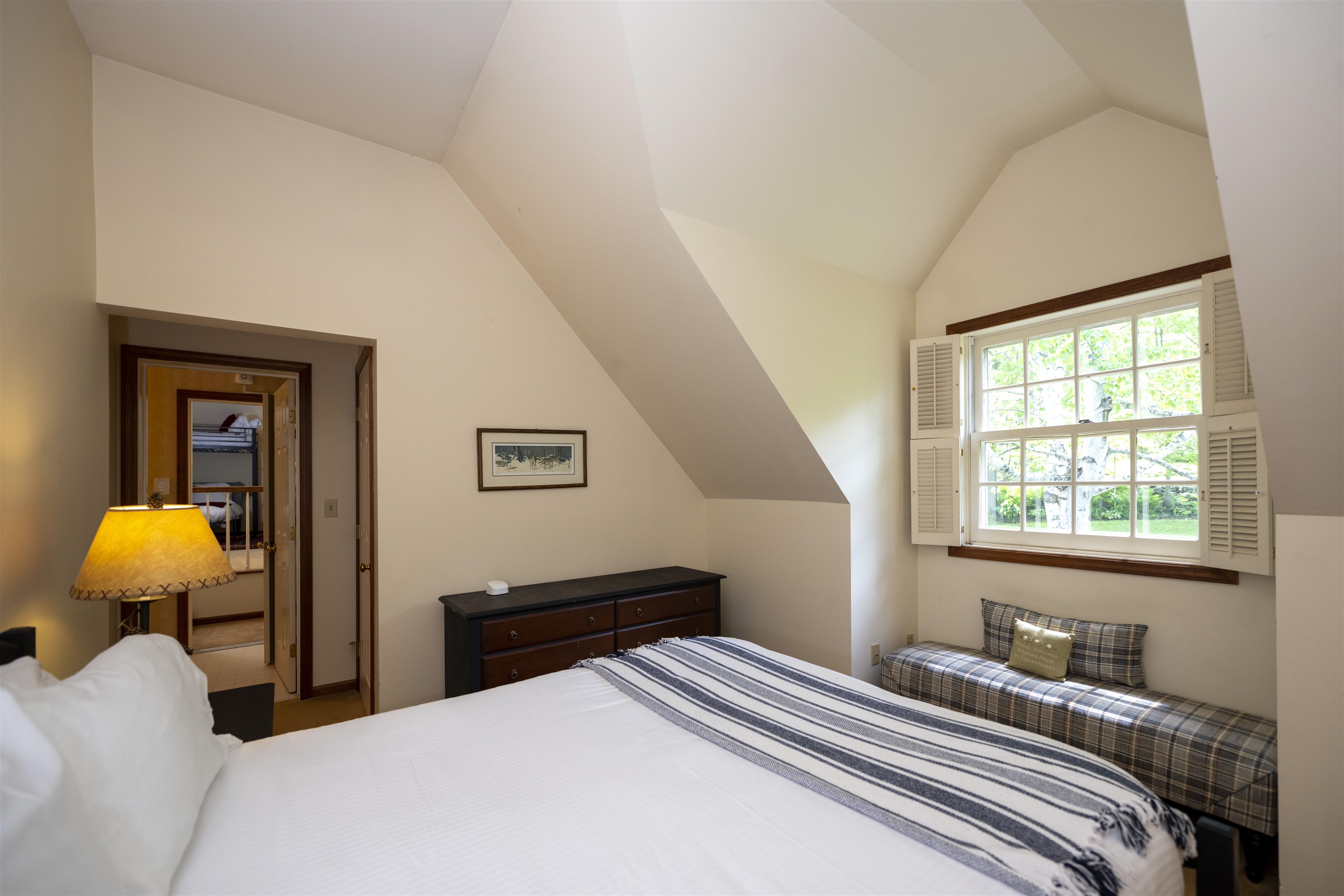 193 Chester Arthur Road Hartford, VT 05059 - Photo 23 of 34