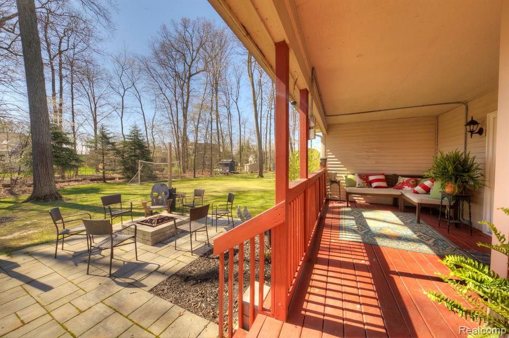 1398 Remsing Street Hartland, MI 48353 - Photo 42 of 54