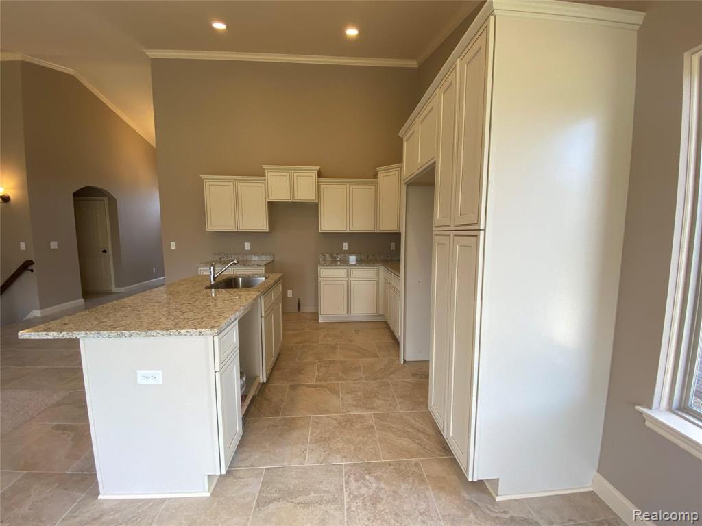 50438 Rory Drive Shelby, MI 48317 - Photo 6 of 23