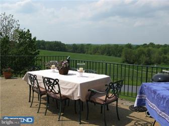 2240 Hilltop View Road Coatesville, PA 19320 - Photo 2 of 12 Gallery Image 2