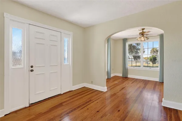 $724,999 | 1542 Lake Ariana Boulevard, Auburndale, FL 33823