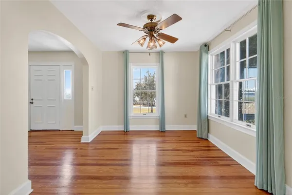 $724,999 | 1542 Lake Ariana Boulevard, Auburndale, FL 33823