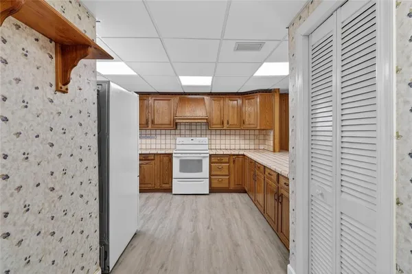 $724,999 | 1542 Lake Ariana Boulevard, Auburndale, FL 33823