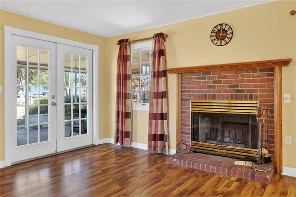 $724,999 | 1542 Lake Ariana Boulevard, Auburndale, FL 33823
