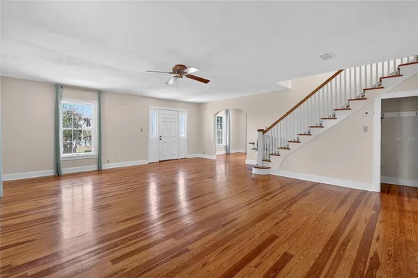 $724,999 | 1542 Lake Ariana Boulevard, Auburndale, FL 33823