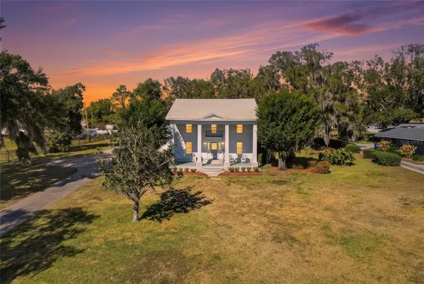 $724,999 | 1542 Lake Ariana Boulevard, Auburndale, FL 33823