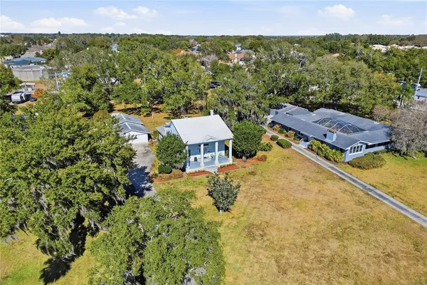 $724,999 | 1542 Lake Ariana Boulevard, Auburndale, FL 33823