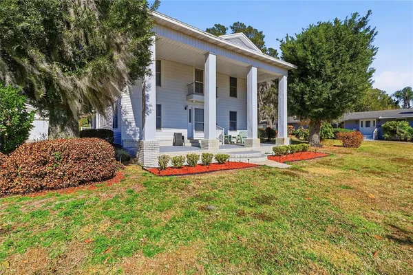 $724,999 | 1542 Lake Ariana Boulevard, Auburndale, FL 33823