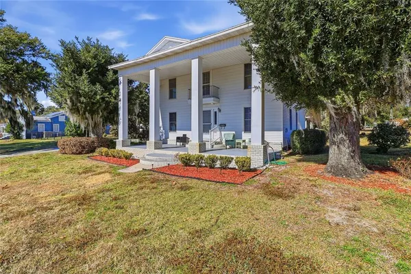 $724,999 | 1542 Lake Ariana Boulevard, Auburndale, FL 33823