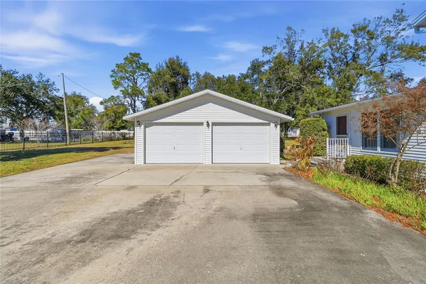 $724,999 | 1542 Lake Ariana Boulevard, Auburndale, FL 33823