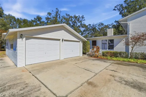 $724,999 | 1542 Lake Ariana Boulevard, Auburndale, FL 33823