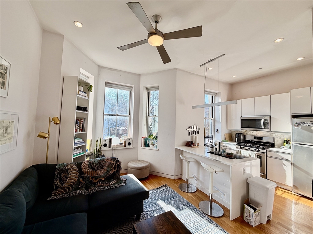 1607 Tremont Street, Unit 2 Boston, MA 02120 - Photo 4 of 11