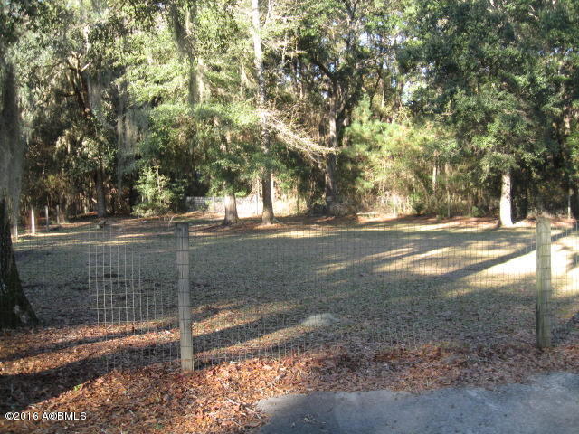 24 Wina Road St. Helena Island, SC 29920 - Photo 4 of 27 IMG_8582